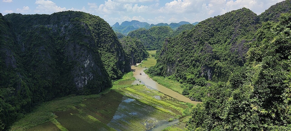 Toàn cảnh Tam Cốc