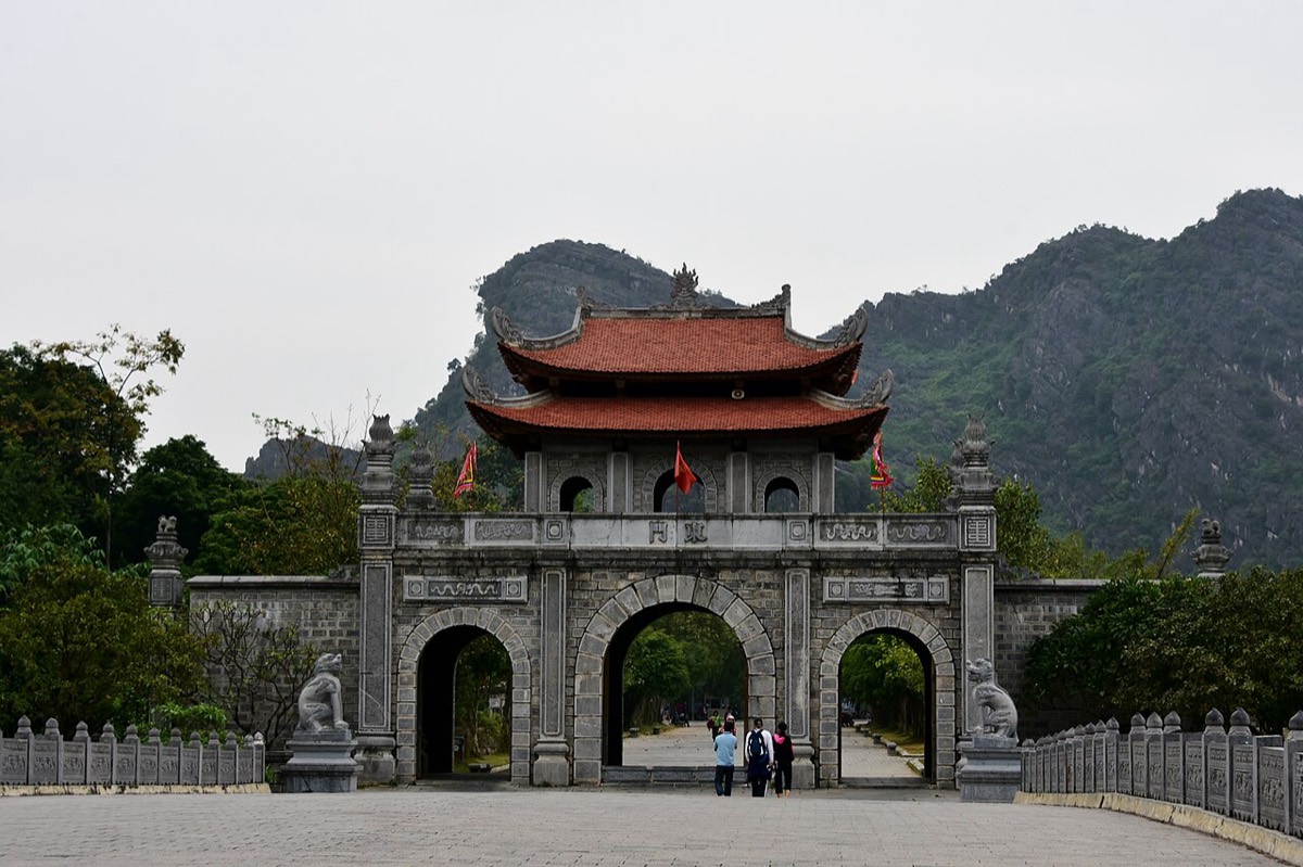 Cổng đền vua Đinh, Hoa Lư